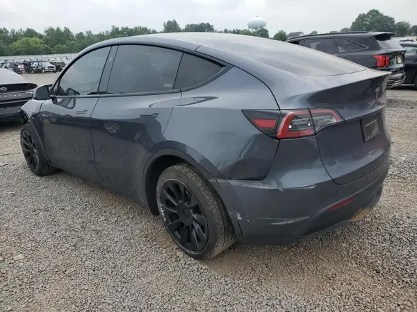 7SAYGDEE5PF860937 2023 TESLA MODEL Y - Image 2