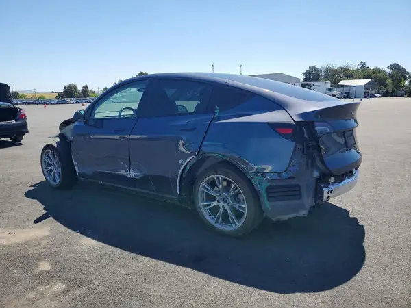 7SAYGDEE5PF862736 2023 TESLA MODEL Y - Image 2
