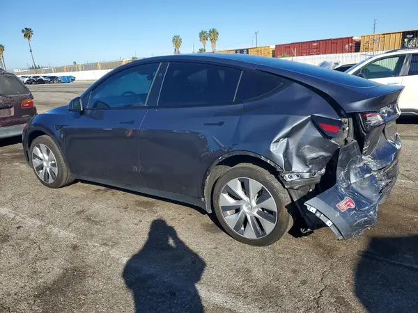 7SAYGDEE5PF875342 2023 TESLA MODEL Y - Image 2