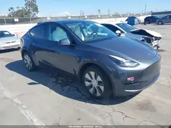 7SAYGDEE5PF877835 2023 TESLA MODEL Y