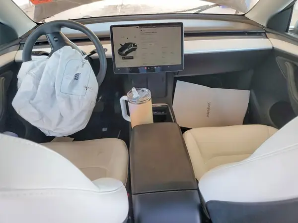 7SAYGDEE5PF879892 2023 TESLA MODEL Y - Image 8