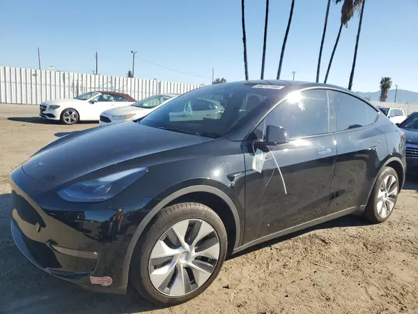 7SAYGDEE5PF882954 2023 TESLA MODEL Y - Image 1
