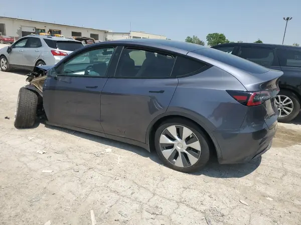 7SAYGDEE5PF882985 2023 TESLA MODEL Y - Image 2