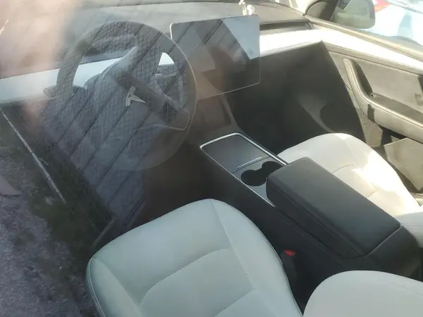 7SAYGDEE5PF907755 2023 TESLA MODEL Y - Image 8