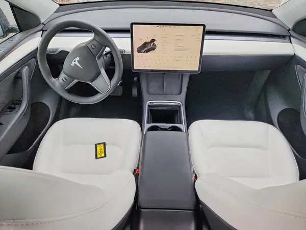 7SAYGDEE5PF916147 2023 TESLA MODEL Y - Image 8