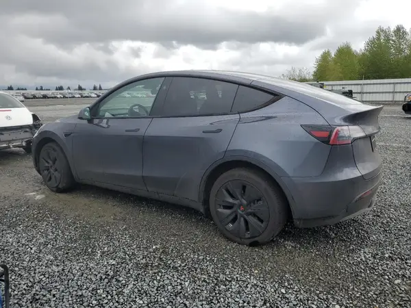 7SAYGDEE5PF918853 2023 TESLA MODEL Y - Image 2