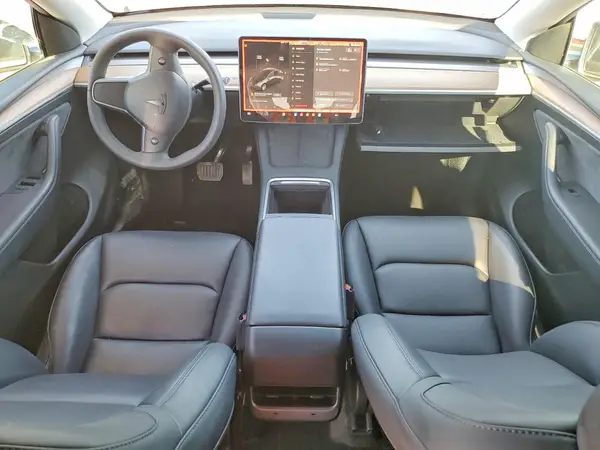 7SAYGDEE5PF962013 2023 TESLA MODEL Y - Image 8