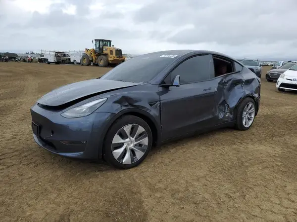 7SAYGDEE5PF979619 2023 TESLA MODEL Y - Image 1