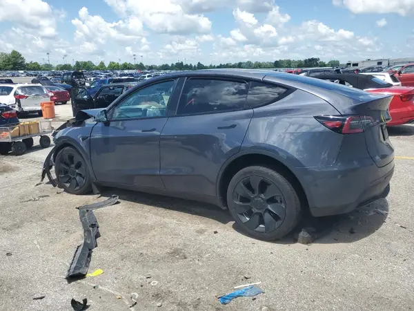 7SAYGDEE5PF979989 2023 TESLA MODEL Y - Image 2