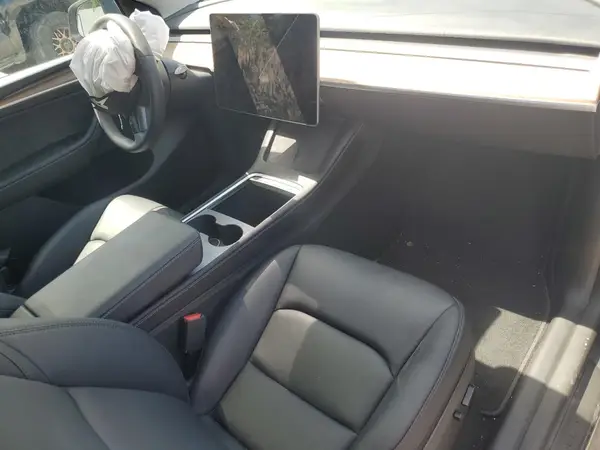 7SAYGDEE5PF979989 2023 TESLA MODEL Y - Image 8