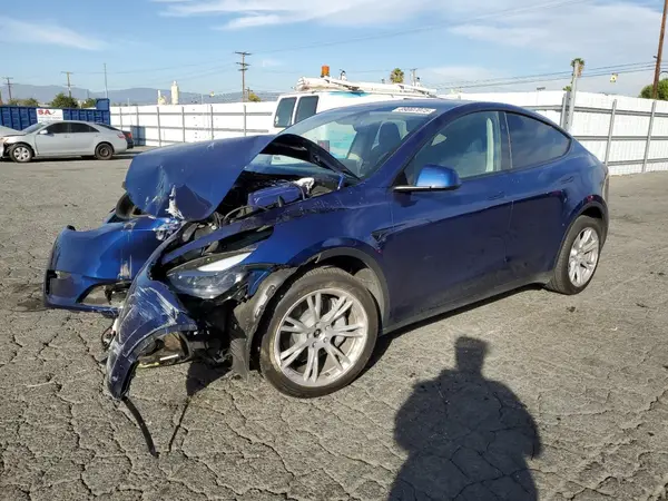 7SAYGDEE5RA219027 2024 TESLA MODEL Y - Image 1