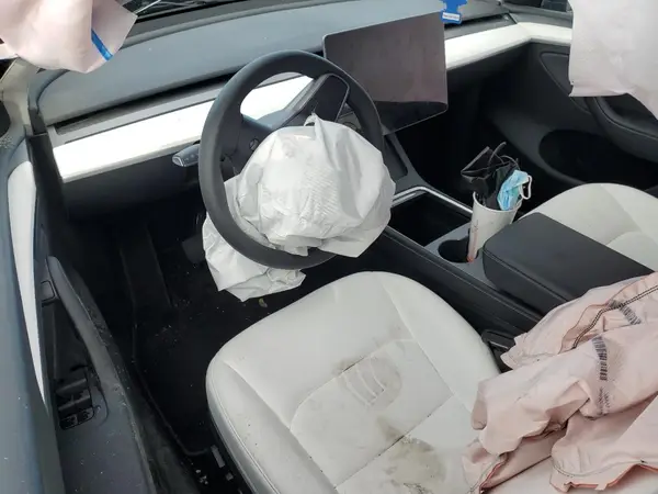 7SAYGDEE5RA222221 2024 TESLA MODEL Y - Image 8
