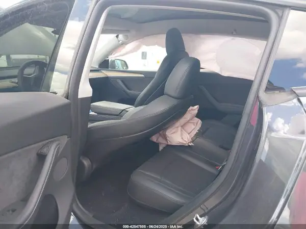 7SAYGDEE5RA222462 2024 TESLA MODEL Y - Image 8
