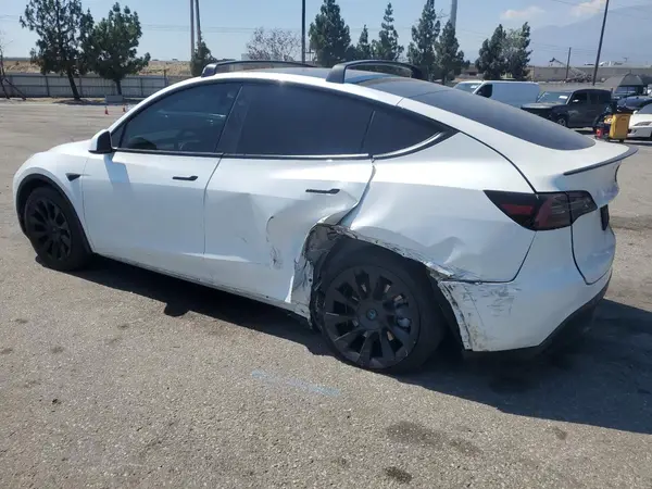 7SAYGDEE5RA225507 2024 TESLA MODEL Y - Image 2