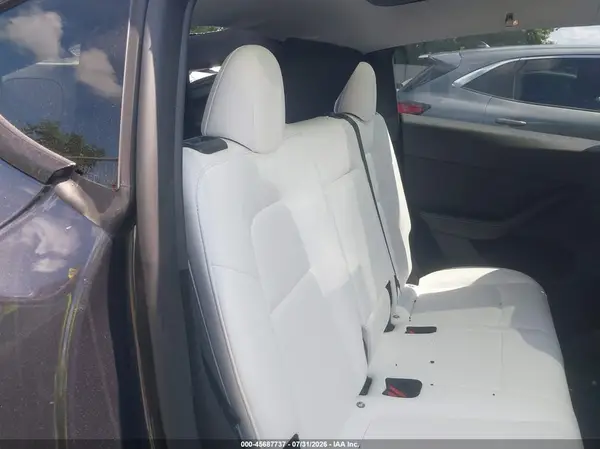 7SAYGDEE5RA227354 2024 TESLA MODEL Y - Image 8