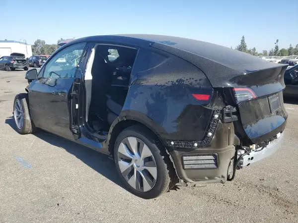 7SAYGDEE5RA231369 2024 TESLA MODEL Y - Image 2