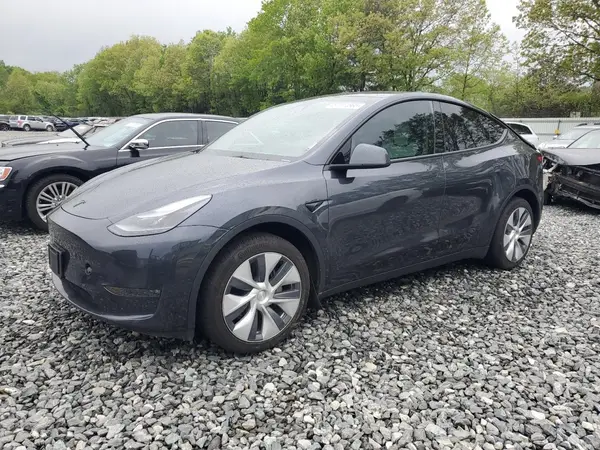 7SAYGDEE5RA234790 2024 TESLA MODEL Y - Image 1