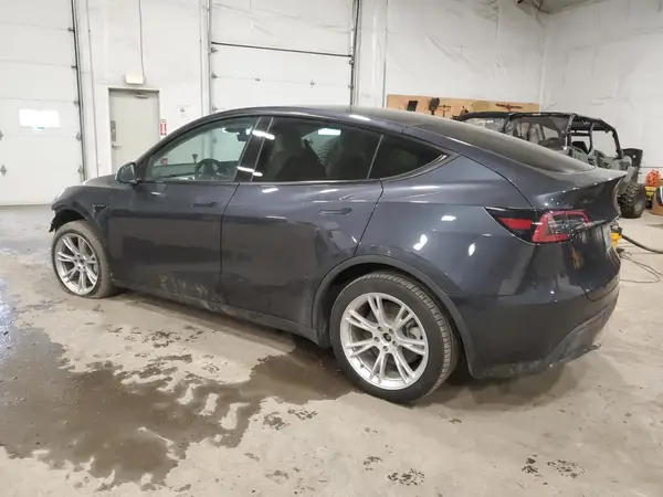 7SAYGDEE5RA237687 2024 TESLA MODEL Y - Image 2