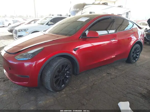 7SAYGDEE5RA251833 2024 TESLA MODEL Y - Image 2