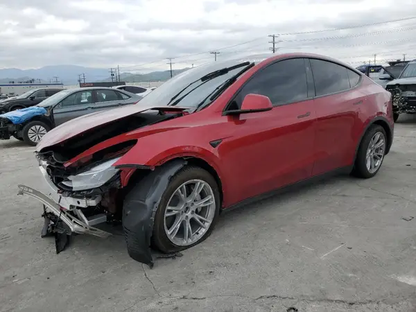 7SAYGDEE5RA251895 2024 TESLA MODEL Y - Image 1