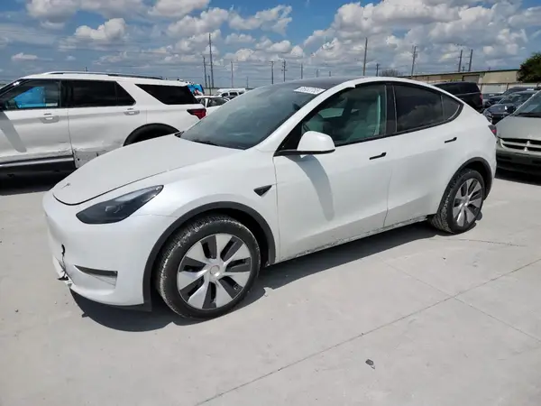 7SAYGDEE5RA255185 2024 TESLA MODEL Y - Image 1