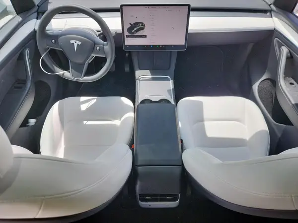 7SAYGDEE5RA255185 2024 TESLA MODEL Y - Image 8