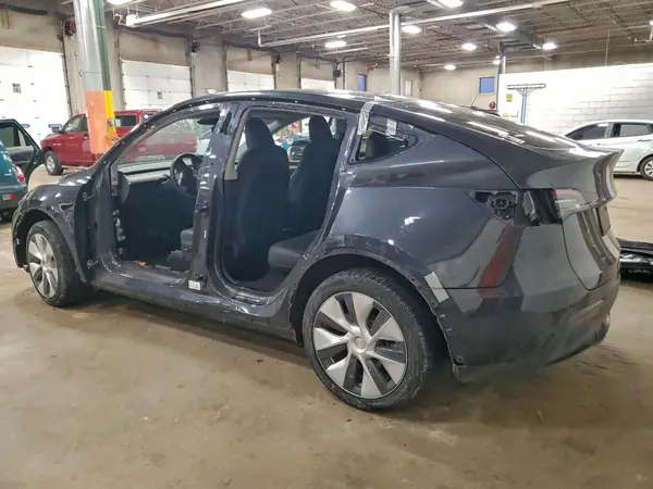 7SAYGDEE5RA255994 2024 TESLA MODEL Y - Image 2