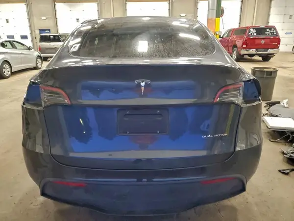 2024 TESLA MODEL Y auction photo 6