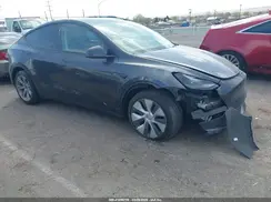 7SAYGDEE5RA256711 2024 TESLA MODEL Y