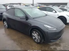7SAYGDEE5RA260614 2024 TESLA MODEL Y