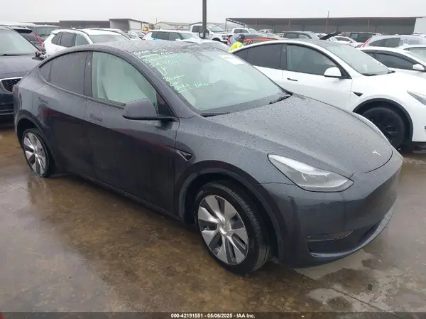 7SAYGDEE5RA260614 2024 TESLA MODEL Y - Image 1