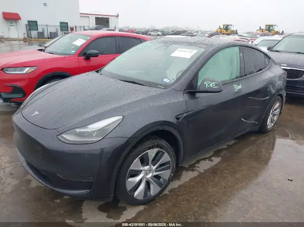 7SAYGDEE5RA260614 2024 TESLA MODEL Y - Image 2