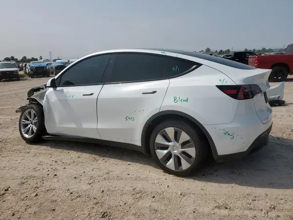 7SAYGDEE5RA261374 2024 TESLA MODEL Y - Image 2