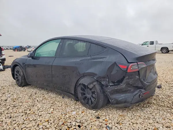 7SAYGDEE5RA269555 2024 TESLA MODEL Y - Image 2