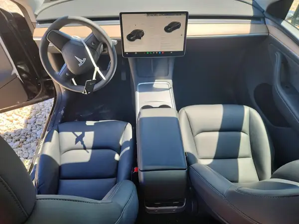 7SAYGDEE5RA269555 2024 TESLA MODEL Y - Image 8