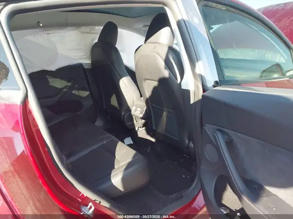 7SAYGDEE5RA272374 2024 TESLA MODEL Y - Image 8