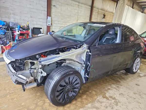7SAYGDEE5RA272648 2024 TESLA MODEL Y - Image 1