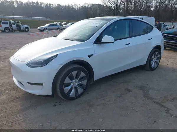 7SAYGDEE5RA273511 2024 TESLA MODEL Y - Image 2