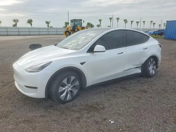 7SAYGDEE5RA280815 2024 TESLA MODEL Y - Image 1