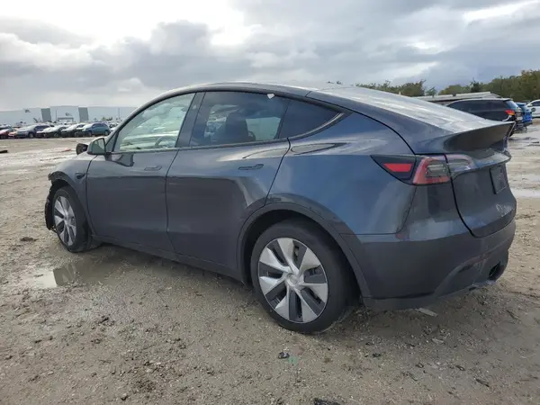 7SAYGDEE5RA281561 2024 TESLA MODEL Y - Image 2