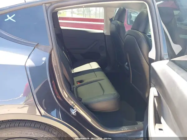 7SAYGDEE5RA288185 2024 TESLA MODEL Y - Image 8