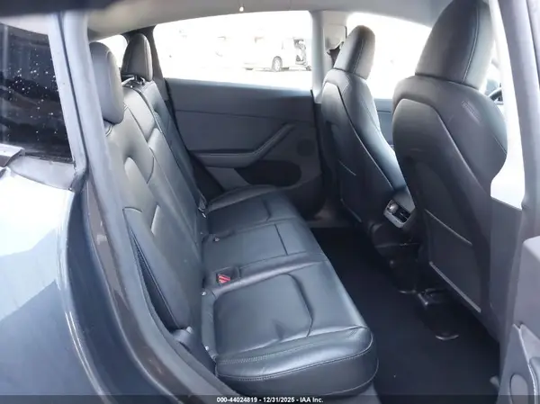7SAYGDEE5RA288283 2024 TESLA MODEL Y - Image 8