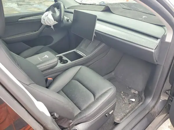 7SAYGDEE5RA295475 2024 TESLA MODEL Y - Image 8
