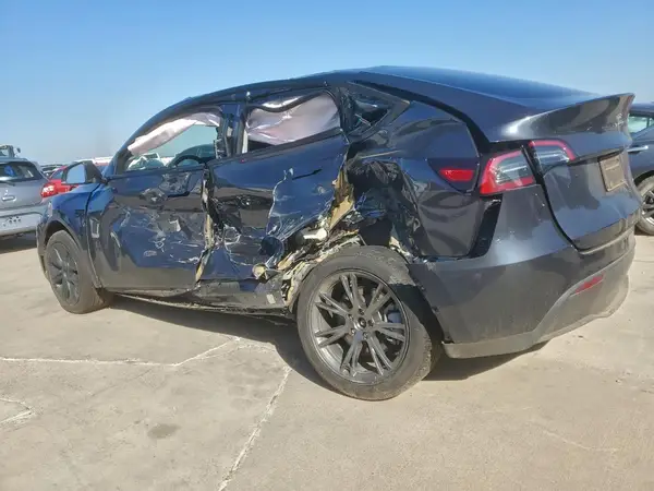7SAYGDEE5RA303266 2024 TESLA MODEL Y - Image 2