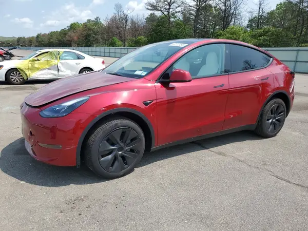 7SAYGDEE5RA305759 2024 TESLA MODEL Y - Image 1