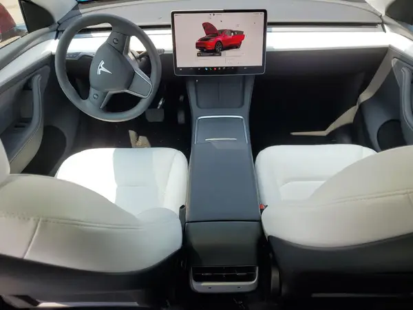 7SAYGDEE5RA305759 2024 TESLA MODEL Y - Image 8