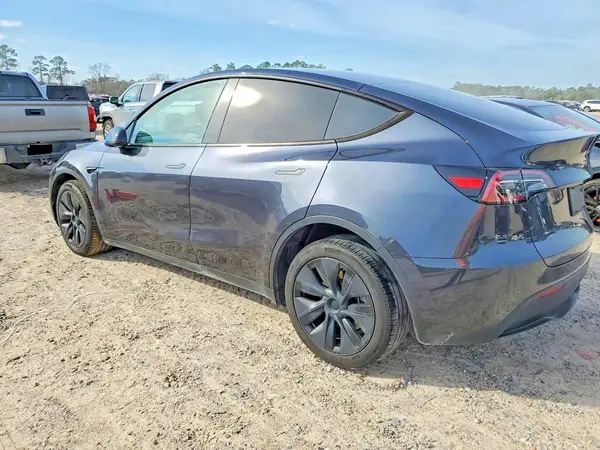 7SAYGDEE5RA308273 2024 TESLA MODEL Y - Image 2