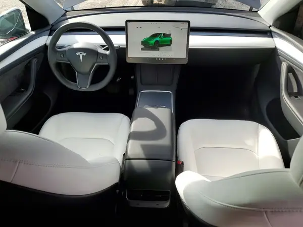 7SAYGDEE5RA308273 2024 TESLA MODEL Y - Image 8