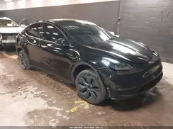 7SAYGDEE5RA323128 2024 TESLA MODEL Y
