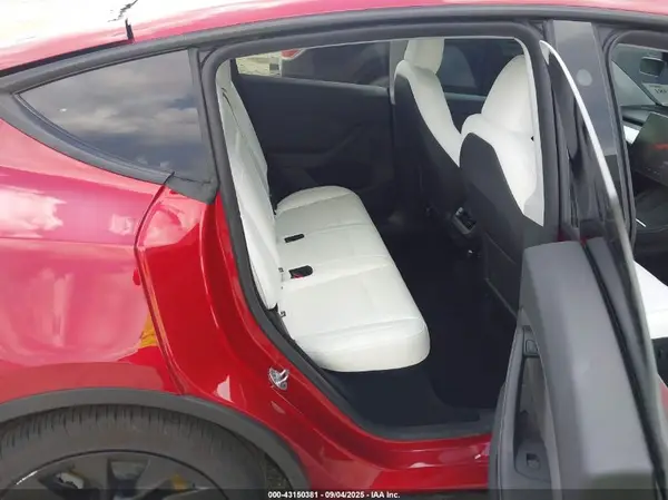 2024 TESLA MODEL Y auction photo 8